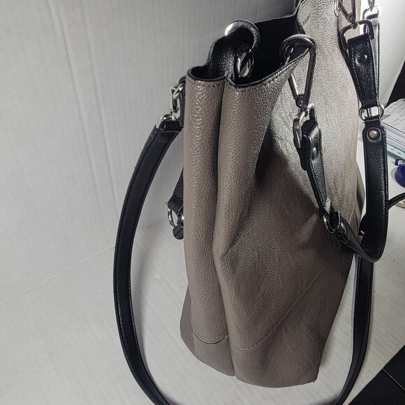 Calvin Klein Classic Work Travel Gray & Black Leather Tote Bag With Pouch Set - Picture 5 of 16